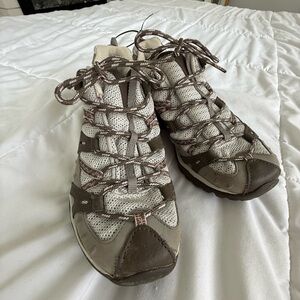 Merrell Women's Tan and Cream Athletic Shoes